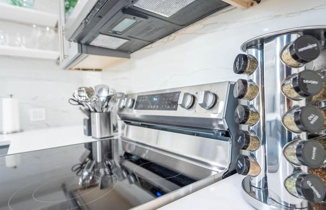 Uhost AI 1B Retreat Fully Equipped w Patio - Foto 16