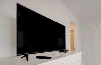 Cozy 5BR Pool House with Hot Tub Near The Lake - Foto 21