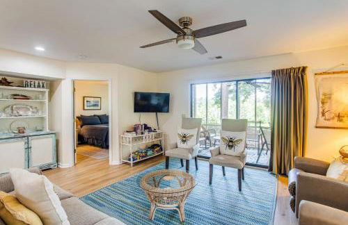 Condo with Golf Course Views Less Than 1 Mi to Sunset Beach! - Foto 2