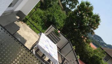 Ferienwohnung mit 3 Schlafzimmern, Erdgeschoss, zentral Freyung - Foto 5