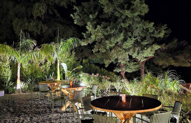 Niriides Hotel & Apartments - Photo 79