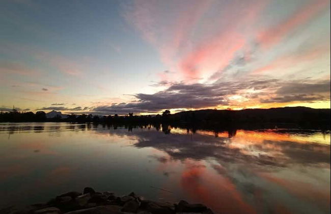 Paseo en barco al atardecer por el río Tweed - Foto 3