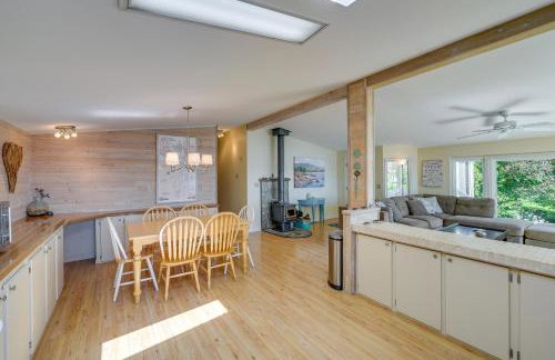 Cozy Langley Retreat Water Views and Beach Access - Foto 8