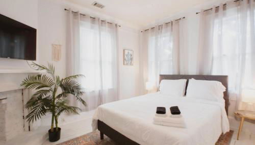 Newly Renovated 3BDR with Backyard Starland District - Foto 3