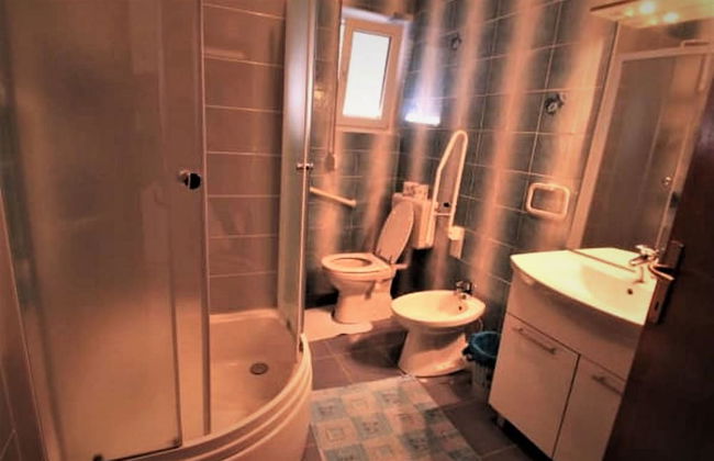 The Apartment is on the Ground Floor - 1 Entire Floor 110 m2 - Foto 10