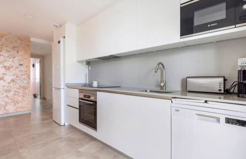 Apartment by the beach with pool and private parking - Foto 2