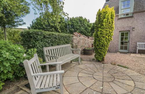 Near Bank Cottage - Photo 16