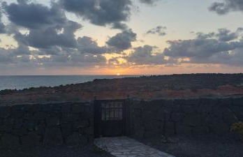 Villa Sunset Paradise with panoramic sea view, first line, sunsets - Foto 43