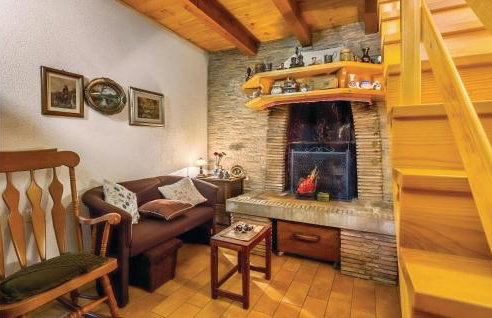 One-Bedroom Holiday Home In Bartici - Photo 3