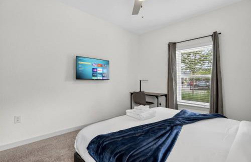 Nice 2 BR Apt|King Bed|Pool |Gym|Clse 2 Beach/Mayo - Foto 20