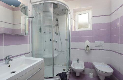 Moro Vrbnik - Foto 45