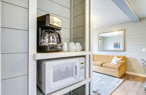 Walk to Lake and Trails Cape Fair Retreat with Grill! - Foto 13