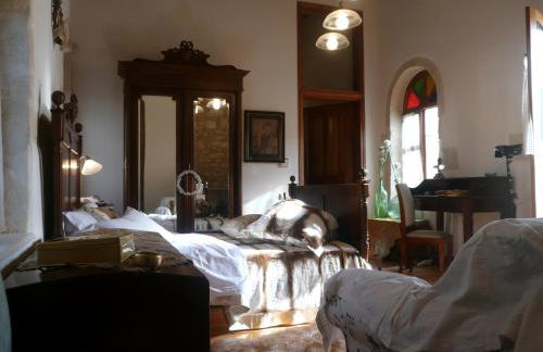 Nassibe Estate - Photo 40