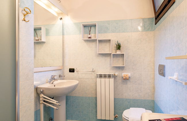 2 bedroom Apartment in Bellano with garden and terrace - Photo 21