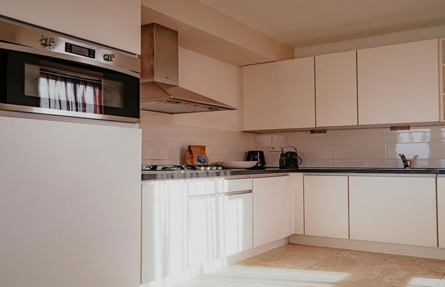 Apartment by the Beach With Sea Views - Photo 23