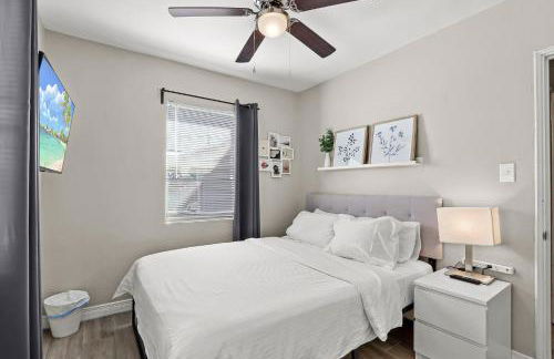 Renovated Stay, Parking, Near DT & Airport - Foto 13