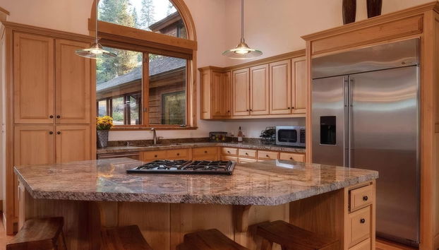 Donner Ridge by Avantstay Minutes to Skiing Deck Ping Pong Pool Table - Foto 5, Habitación