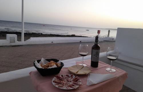 El Mar de Peyo , primera línea de playa - Foto 21