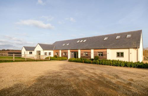 Luxury Cotswolds Estate with Pool - Foto 35