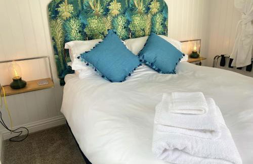 Stylish Cottage with Quay and River View - Foto 13