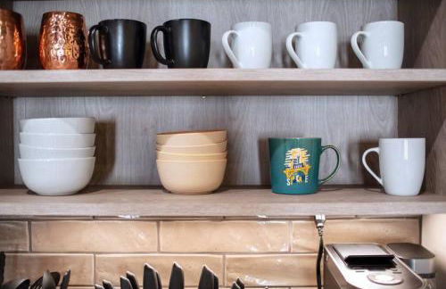 Urban Modern Living PERFECT for long term stays - Foto 24