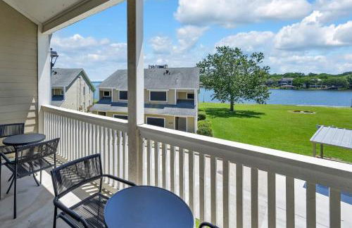 April Point Dr S - Photo 2