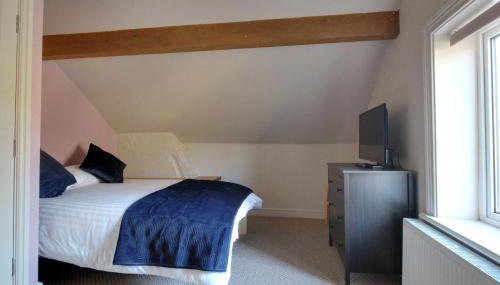 Lovely Hudds home, x4 double bedrooms & parking - Foto 5