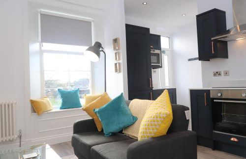 Dollar Apartments-39 Bridge Street - Photo 32