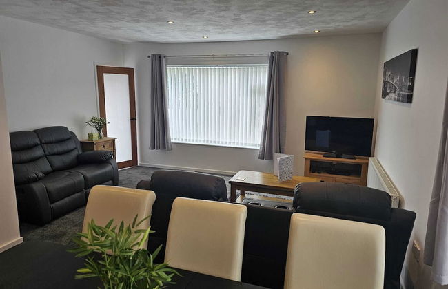 3-beds, Sleeps 6 Walking Distance to Castle & Town - Foto 10