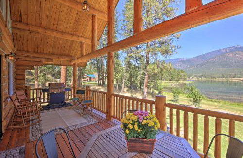 Scenic Riverfront Retreat with Hot Tub and Kayaks! - Foto 22