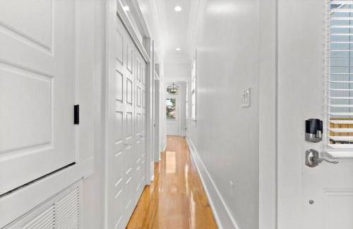 Modern Home Overlooking Downtown - Foto 25