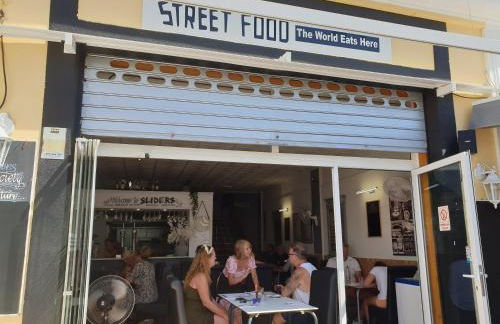 3 Bed Villa Sleeps 6 - Pets Ok - Communal Pool - Foto 22