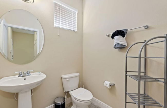 The Cinehaven at Solterra by Shine Villas 407 - Foto 28