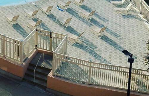 Snowbird rate! Heated pool, steps to private beach - Foto 18