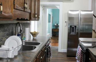 Newly Renovated Historic 6-Bedroom Manor, Where Timeless Elegance Meets Modern Luxury - Foto 28