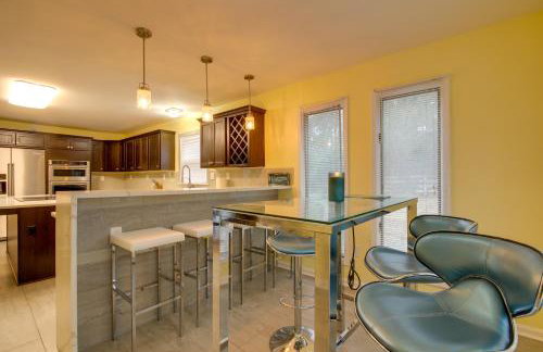 Private and Spacious Lakefront Home in Memphis! - Foto 9