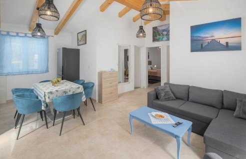 Awesome Home In Malisi With Kitchen - Photo 5