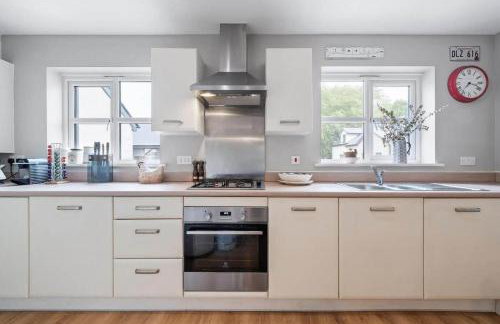 Modern Townhouse in Penryn with Private Parking - Foto 16