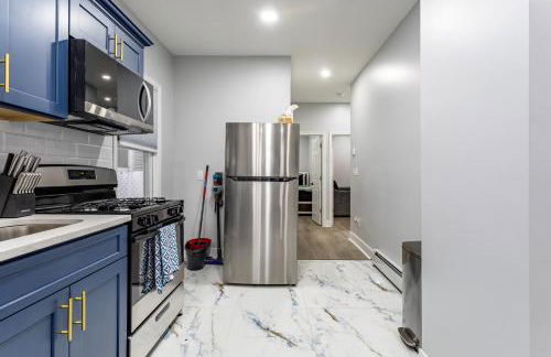 Modern Escape 3BR Apt with Parking - Foto 18