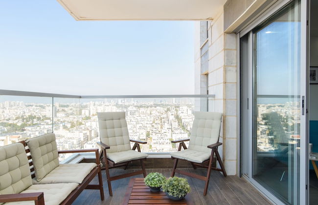 Deluxe & Terrace with City Overview by FeelHome - Foto 20