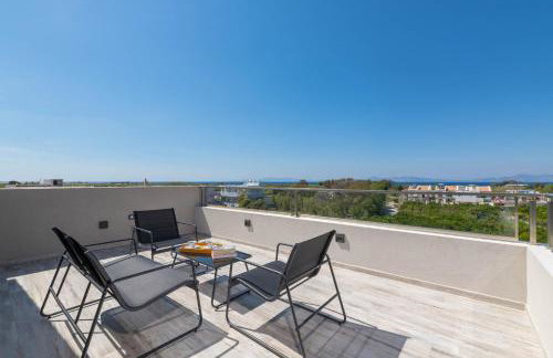 Tsatos Luxury Residence - Photo 1