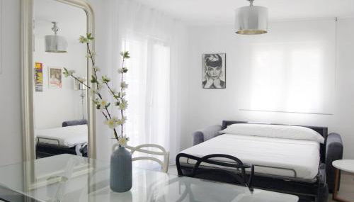 Olivia Apartments TRG - Photo 5, towels