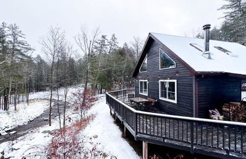 Serene Retreat on a Stream - Photo 1