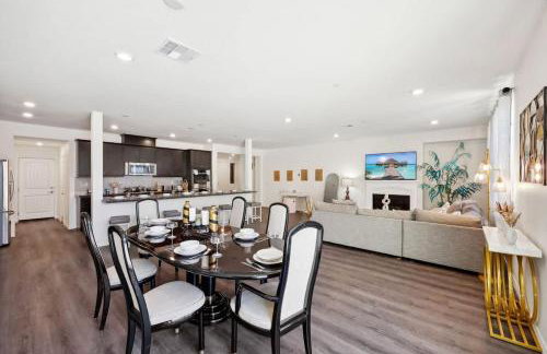 Entire Private Home with 5 Bedrooms 3 Bathrooms, 3000 sqft, Gated Yard, Garage, Nice View, Available Now - Foto 17