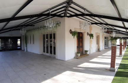 Mas du Versadou, dans un espace naturel protégé, piscine couverte chauffée toute l'année, Spa et salle de jeux - Foto 21