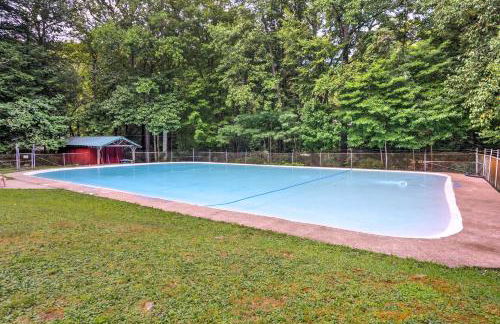 Pool Access Pet-Friendly Pennsylvania Cabin! - Foto 2