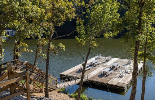 Lakefront Home-3BD25BADockGrillFirepitPool - Foto 41