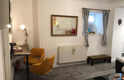 Tranquil Welsh Mountain Gem, Abertillery, Wales - Foto 52