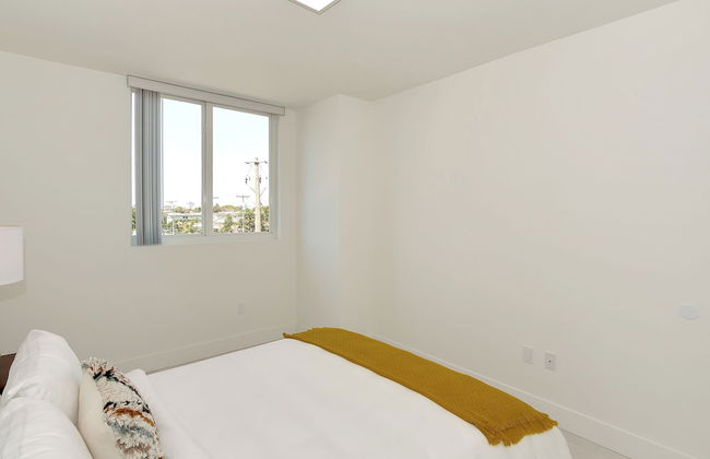 Roami at Grove 27 - Photo 61