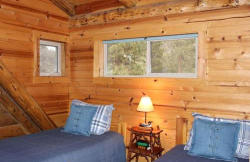 Peaceful Waterfront Log Cabin near Crater Lake National Forest, Oregon - Foto 33